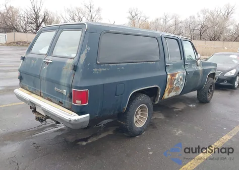 1986 GMC Suburban K1500 z USA, uszkodzony, nr VIN 1G5EK16L7GF514272